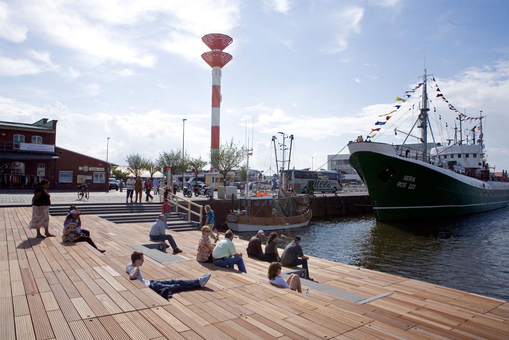 POLA_BRM_02_Fischereihafen_Martina-Buohholz-Terrasse_0053.jpg